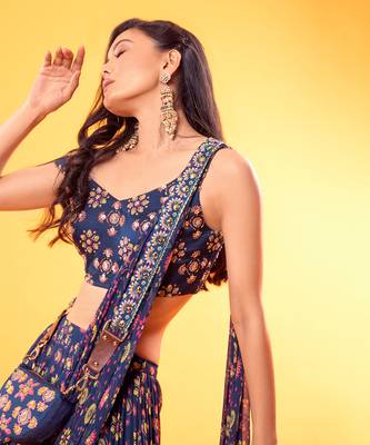BLUE Jaal Printed Tiered Saree   2