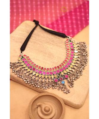 Silver Kaamisha Necklace 2