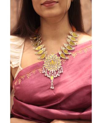 Yellow Dahila Necklace 1