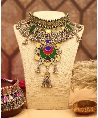 Golden Emery Necklace 1