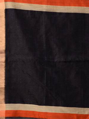 Black hand woven pure silk saree with blouse 4