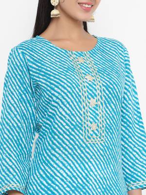 Blue printed rayon kurtas-and-kurtis 5