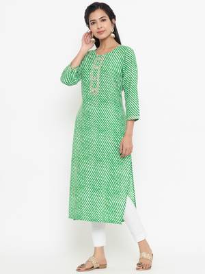 Green printed rayon kurtas-and-kurtis 4