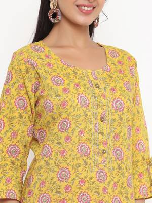 Yellow printed cotton kurtas-and-kurtis 5