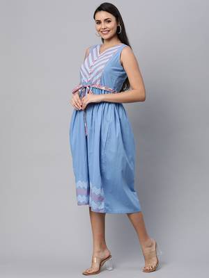 Blue printed cotton long-dresses 4