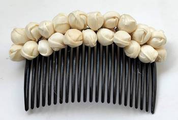 White hair-accessories 3