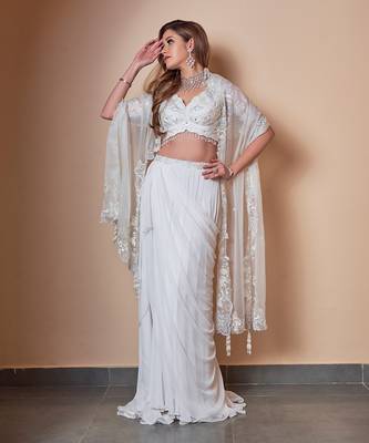 Floral Machine Work Blouse, Paired With Skirt And Dupatta 2