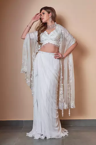 Floral Machine Work Blouse, Paired With Skirt And Dupatta