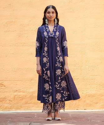 Jharokha Navy Blue With Peach Kurta-Sets 5