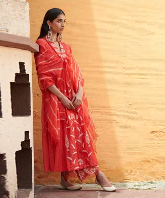 Jharokha Red And Peach Kurta-Sets 3