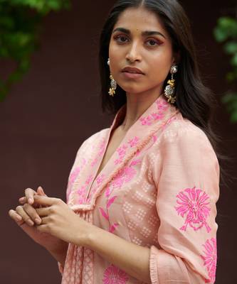 Jharokha Peach And Bright Pink Kurta-Sets 2