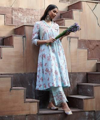Gulab Ivory And Maroon Cotton Kurta-Sets 2