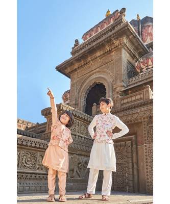 Floral Organza Jacket And Kurta Pajama Set 4