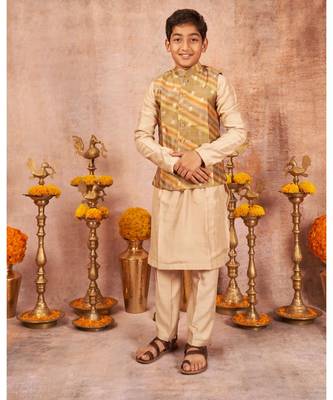 Moonga Silk Zari Work Jacket And  Kurta Pajama Set 3