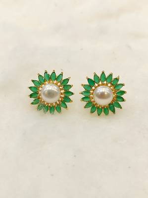 Green pearl earrings 1