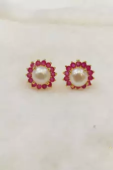 Pink pearl earrings
