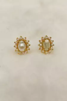 White pearl earrings