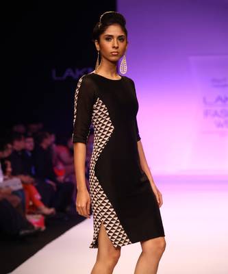 Payal Singhal Razia Black mul Dress 2