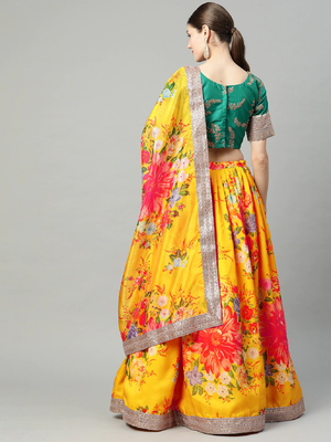 Yellow embroidered organza semi stitched lehenga 2