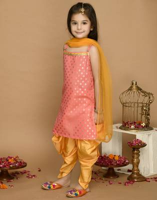 Peach Gold & Mustard Kurta Dhoti With Lace Work and Mesh Dupatta 3
