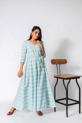Green embroidered cotton ethnic-kurtis 1