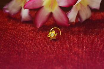 Yellow Designer Meenakari Work Gold Plated Multi diamond nosering or nose pin 2