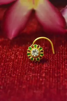 Green premium multi diamond designer sizzling nosering or nose pin