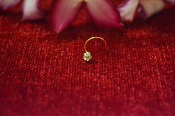 Gold Damond designer sizzling nosering or nose pin 1