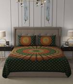 JAIPUR FABRIC Green Mandala Cotton Double Bedsheet With 2 Pillow Covers
