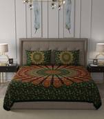JAIPUR FABRIC Green Peacock Feather Mandala Cotton Double Bedsheet With 2 Pillow Covers