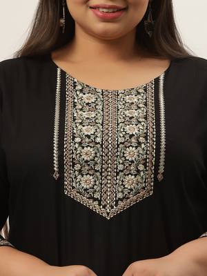 Black plain rayon kurtas-and-kurtis 4