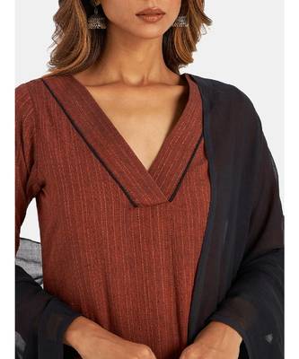 Suta Women's Rust Pure Cotton Striped Kurta Set with Dupatta 2