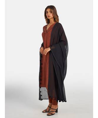 Suta Women's Rust Pure Cotton Striped Kurta Set with Dupatta 5