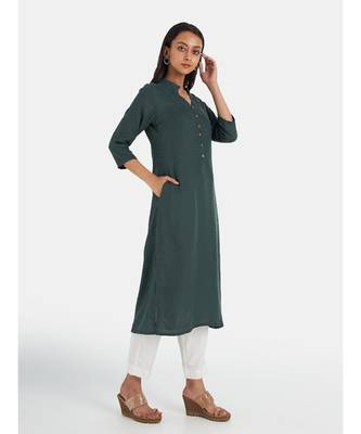 Suta Women's Sea Green Solid Viscose Rayon Kurta Set without Duppata 1