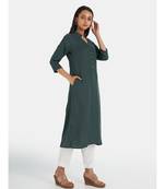 Suta Women's Sea Green Solid Viscose Rayon Kurta Set without Duppata