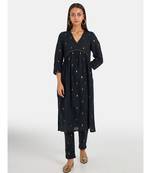 Suta Women's Magenta Self Design Cotton Blend Kurta Set without Duppata