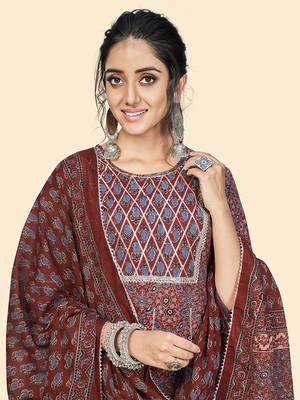 Vbuyz Women'S Print & Gota Patti Anarkali Cotton Maroon Stitched Kurta Pant With Dupatta 6