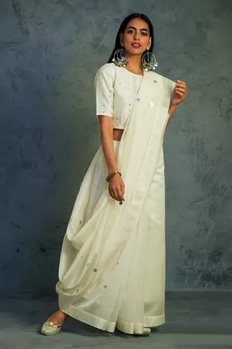 Chanderi Off-white Saree With Sleeveless Blouse 
