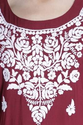 Hand Embroidered Maroon Cotton Blend Lucknow Chikankari Women Kurta Set 4
