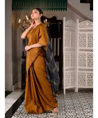 This is  Mustard Cotton  handwoven saree with zari in pallu  from Charukriti 4