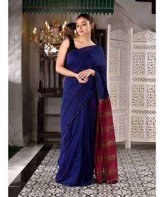 This is  Blue Cotton  handwoven saree with zari in pallu  from Charukriti 2