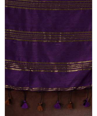 This is  Brown Cotton  handwoven saree with zari in pallu  from Charukriti 5