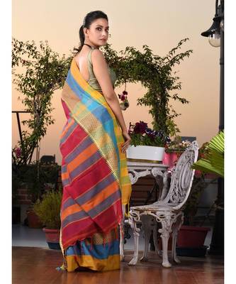 This is  Magenta Blended Cotton handwoven saree with temple design from Charukriti 5