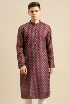 Sanwara Men Printed Wine Cotton Straight Kurta PR19