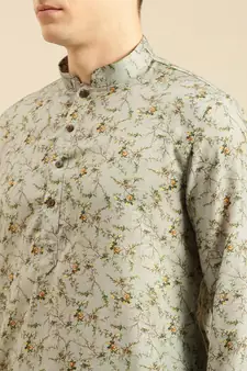 Sanwara Men Printed Green Cotton Straight Kurta PR21