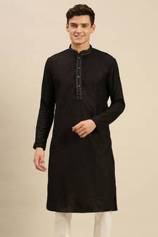 Sanwara Men Black Cotton Chikankari Embroidery Kurta