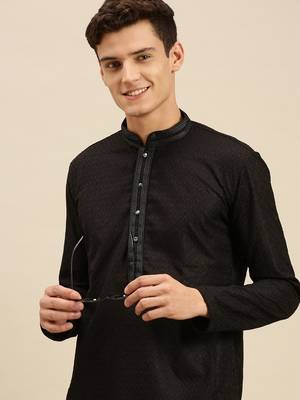Sanwara Men Black Cotton Chikankari Embroidery Kurta 3