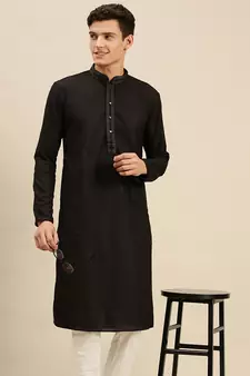 Sanwara Men Black Cotton Chikankari Embroidery Kurta