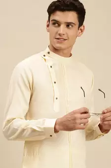 Sanwara Men Solid Beige Cotton Short Kurta