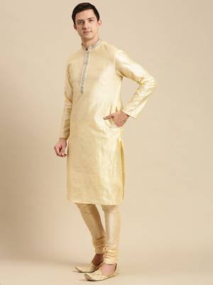 Sanwara Men's Beige Woven Jacquard Ethnic Kurta Set 2